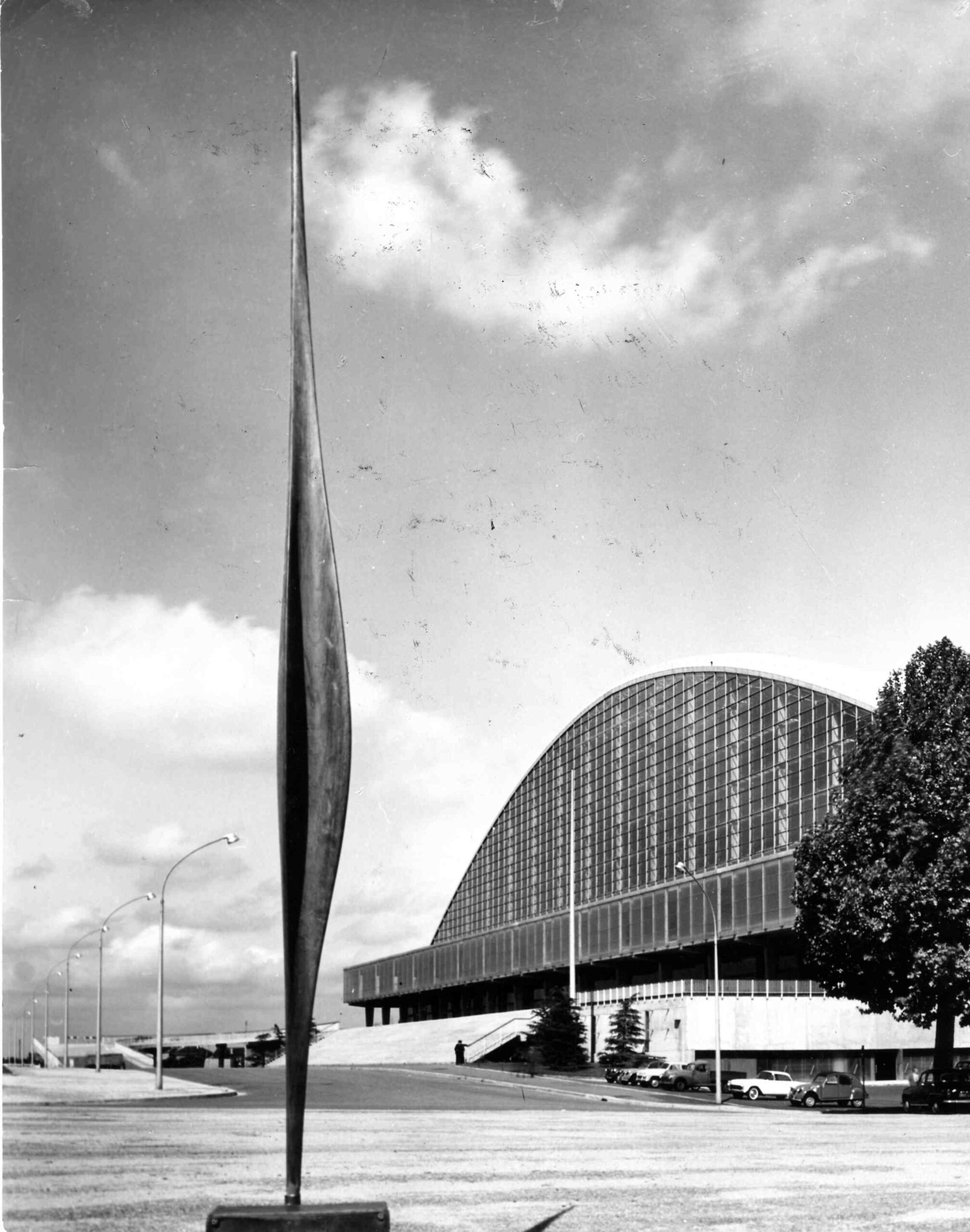 Flèche « Hommage à Brancusi »